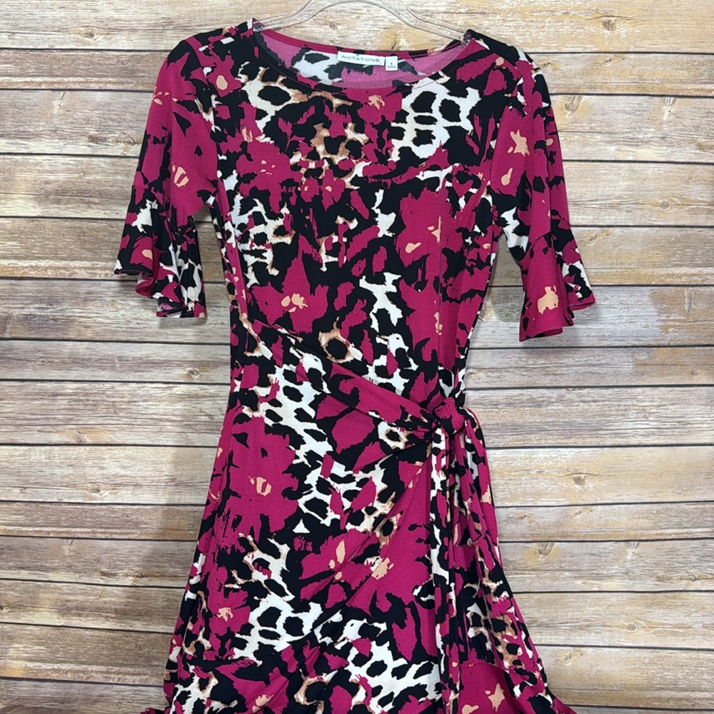 Notations faux wrap Stylish Pink and Black Animal Print Dress - Picture 2 of 8